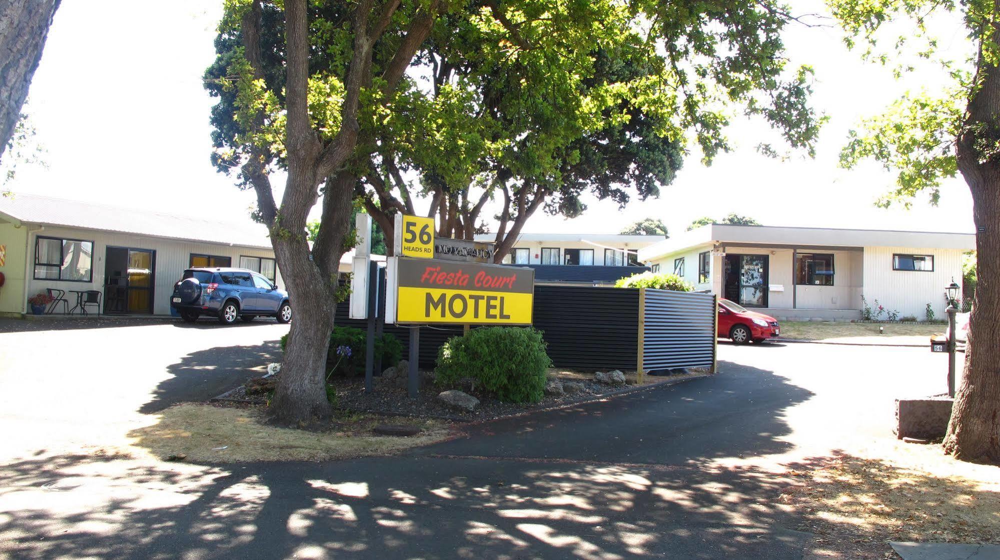 Fiesta Court Motel Whanganui Exterior photo